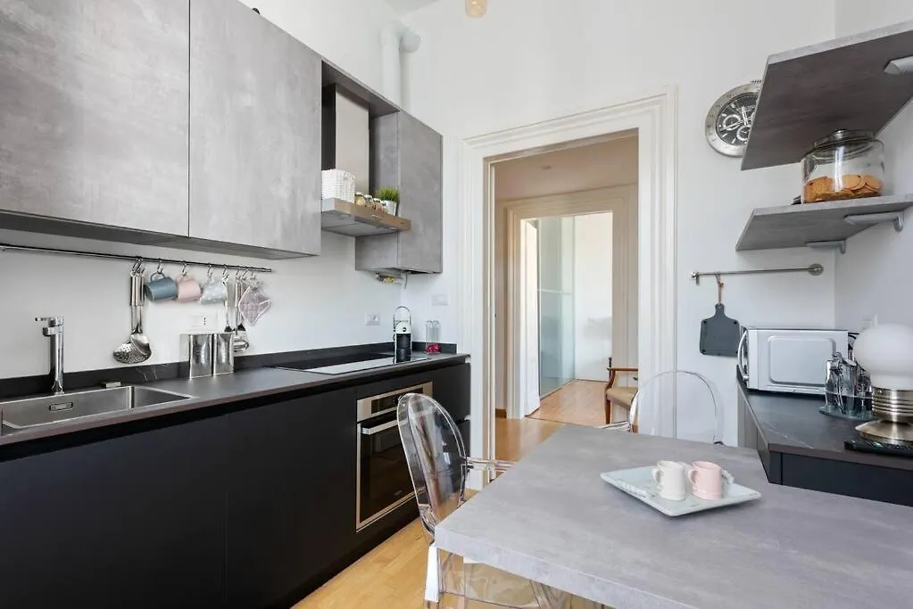 Easylife - Luxury Apartament In Cadorna Duomo Mxp Milan 0*,