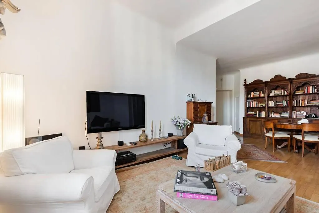 Apartment Easylife - Luxury Apartament In Cadorna Duomo Mxp Milan Italy